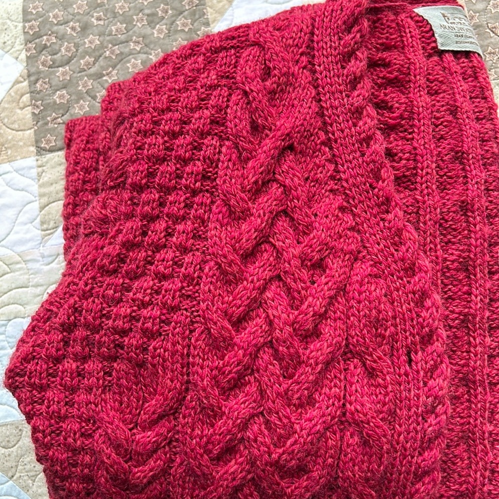 Red 100% new wool cardigan
